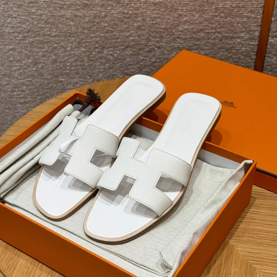 에르메스 오란 슬리퍼 117432