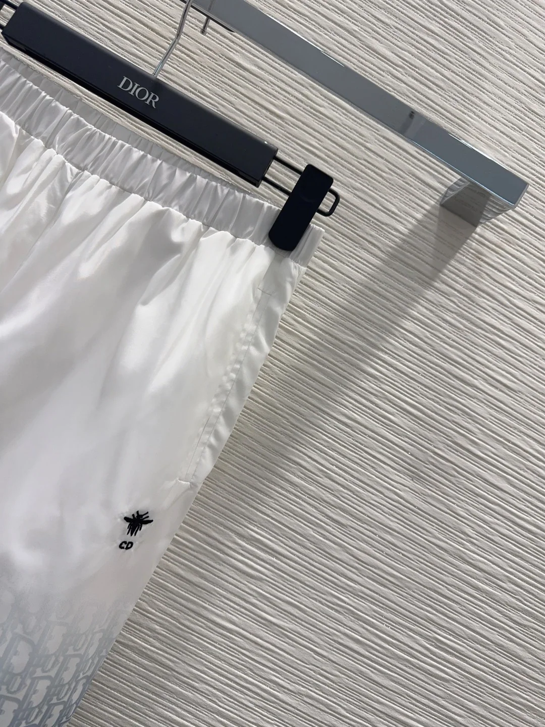 디올 초경량 여성 바지 상세 이미지 4