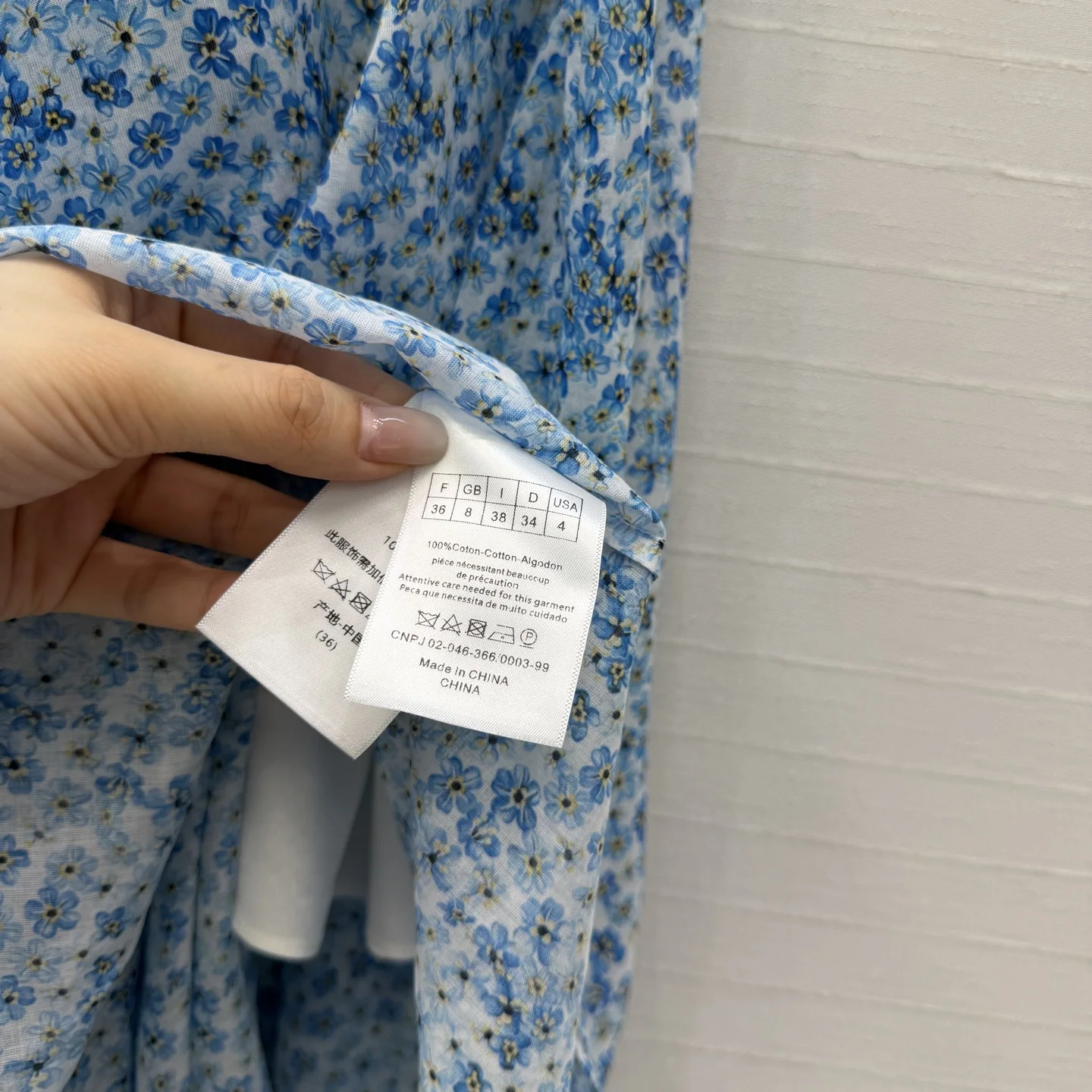 디올 블루 벚꽃 프린트 A라인 맥시 원피스 상세 이미지 8