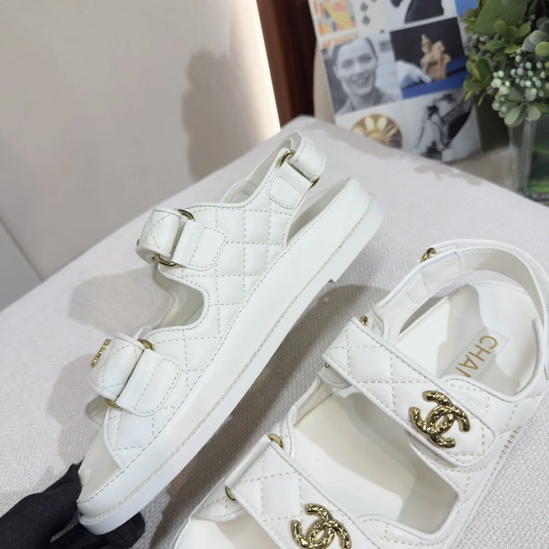 샤넬 더블 C 벨크로 비치 샌달 상세 이미지 4