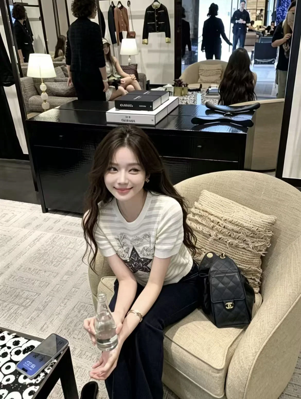 디올 자수 오성 니트 반팔 티셔츠 상세 이미지 1