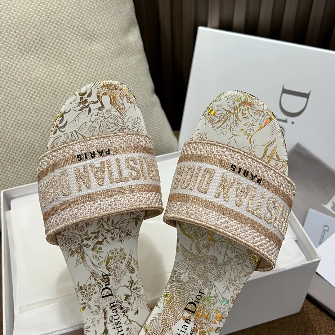 디올 자수 캔버스 샌들 상세 이미지 7