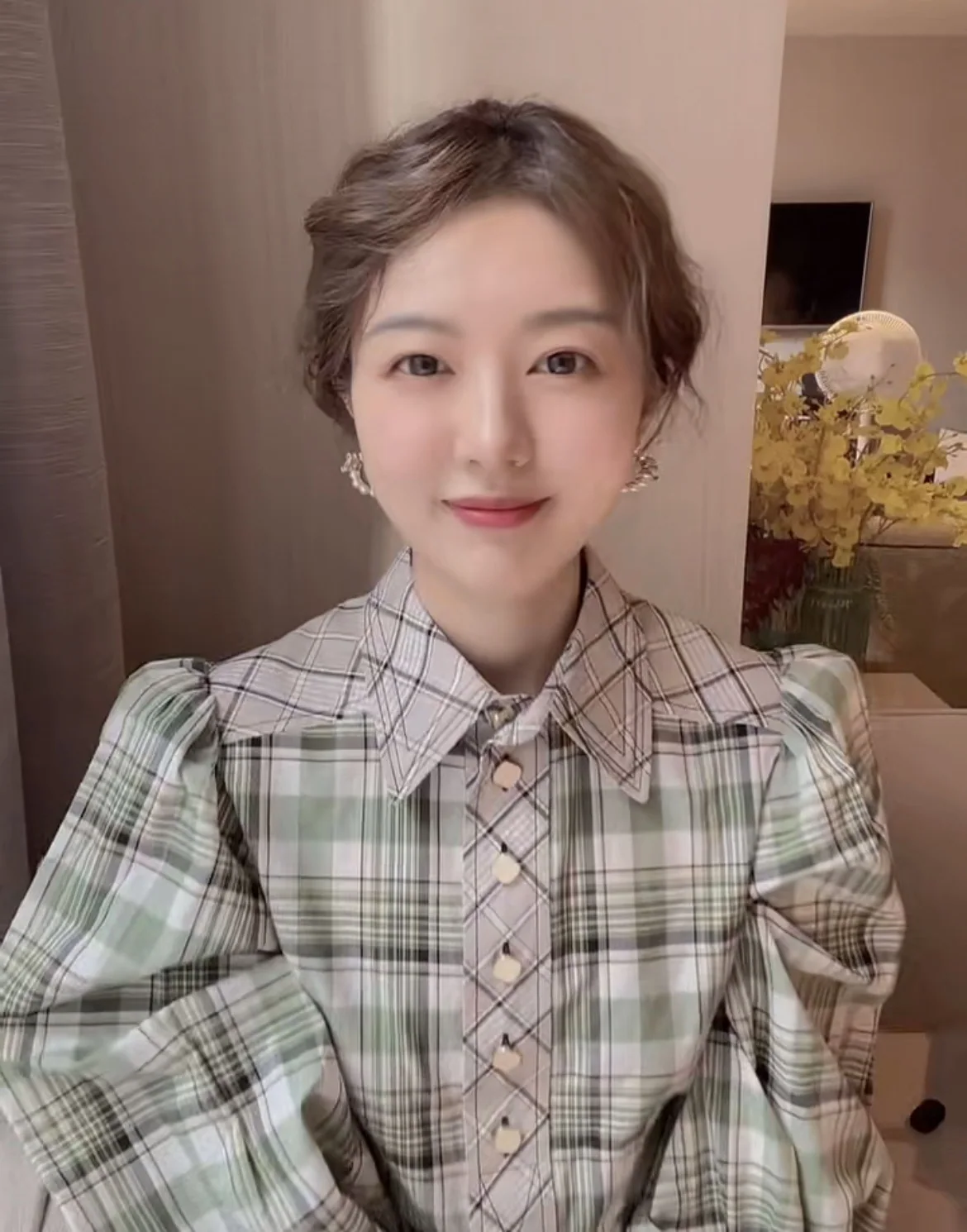 샤넬 커브 진주 더블 C 귀걸이 상세 이미지 3