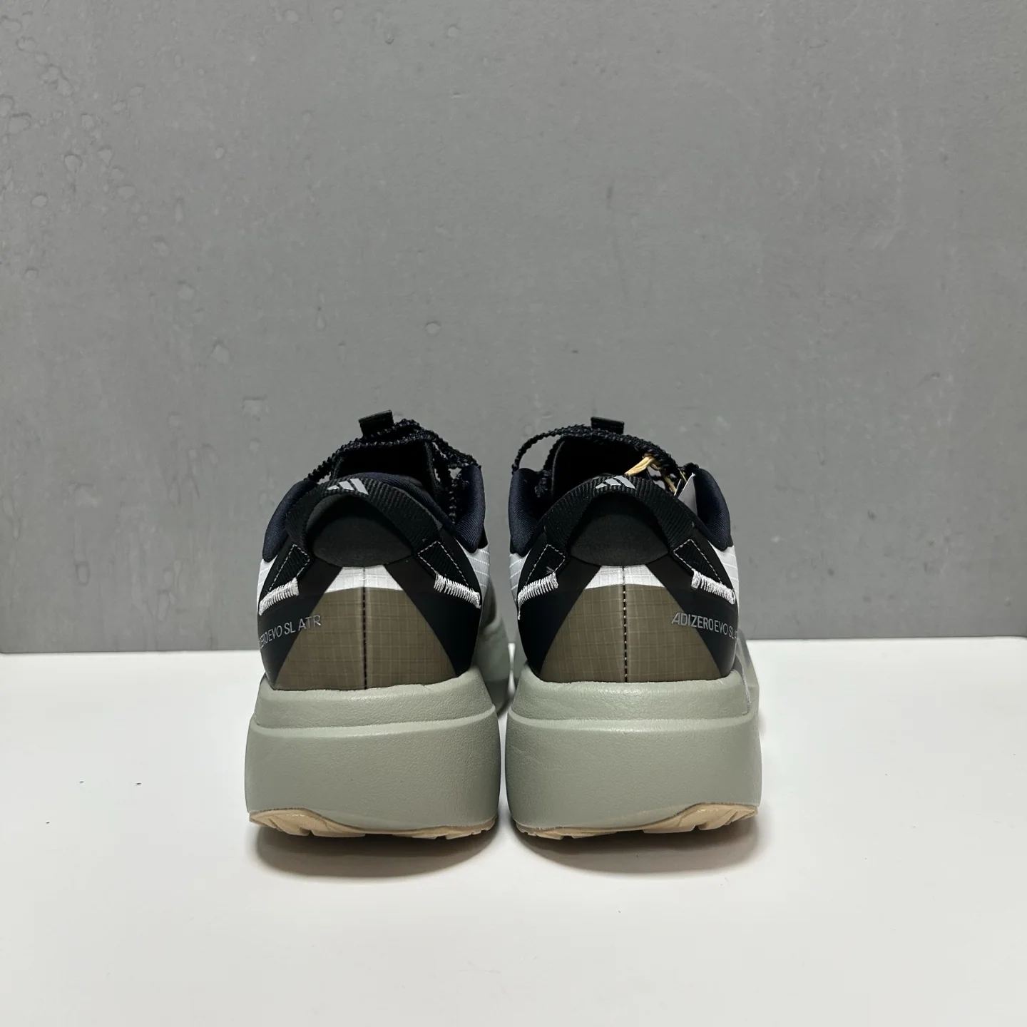 아디다스 신발 157705 Adidas Sneakers 상세 이미지 2