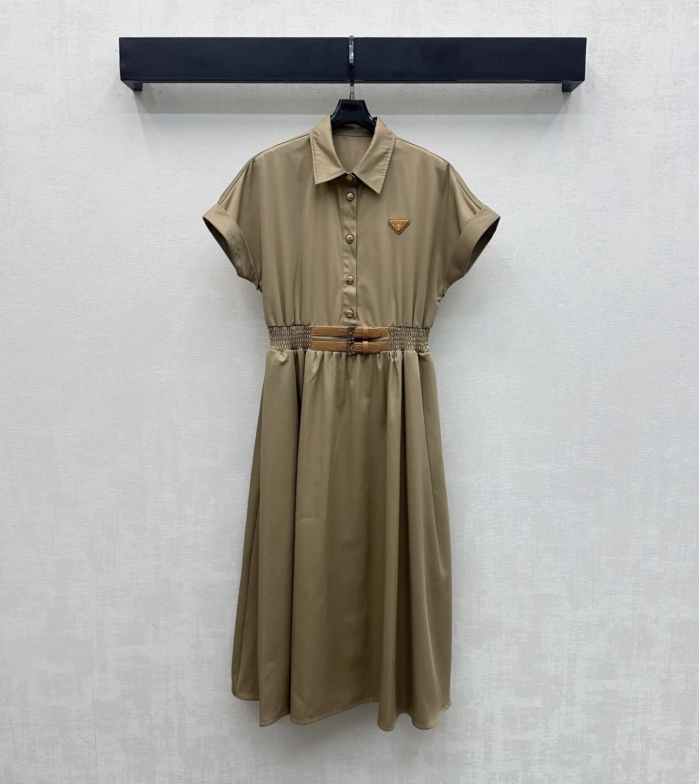 프라다 가죽 버튼 반팔 A라인 원피스 상세 이미지 1