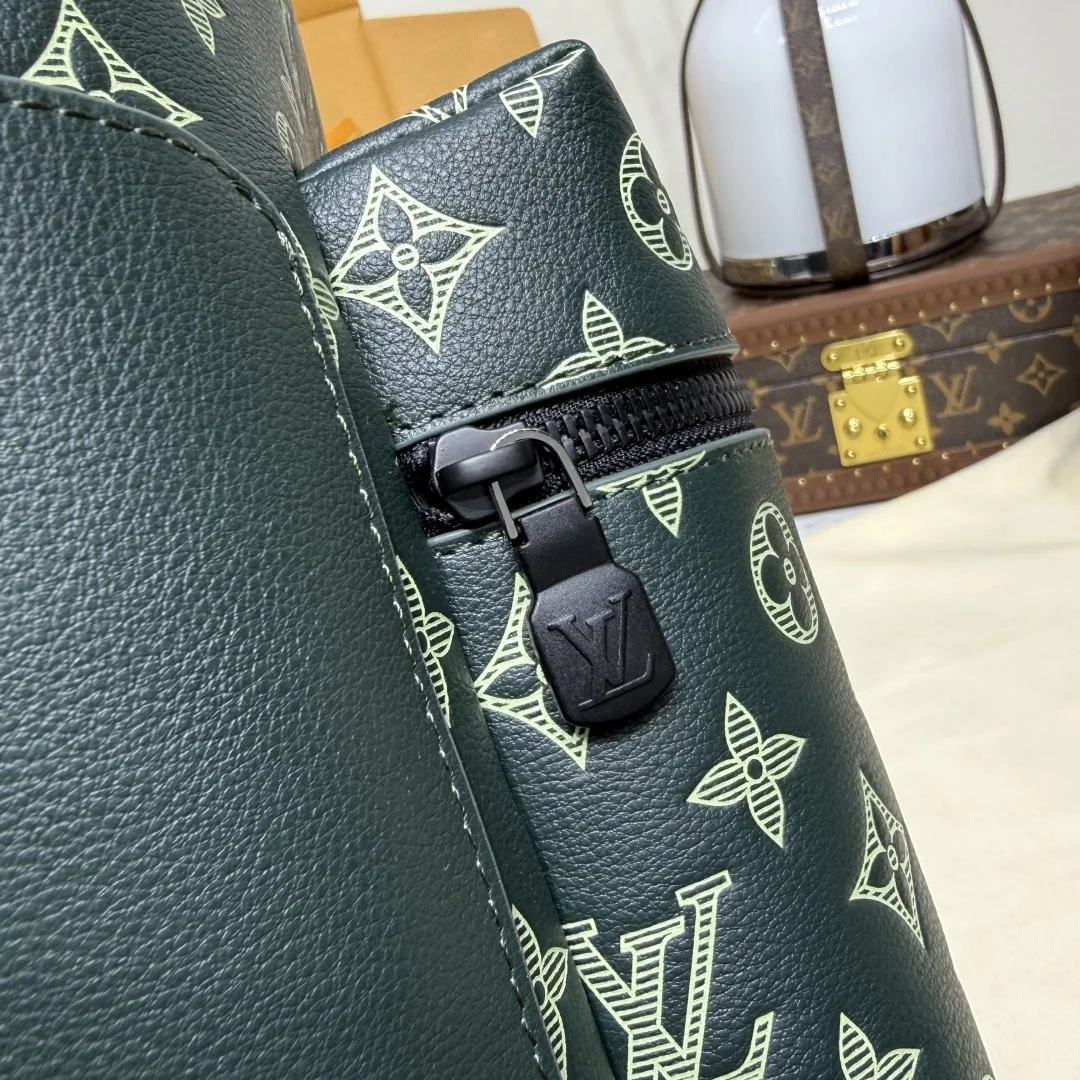 루이비통 디스커버리 백팩 M24760 상세 이미지 8