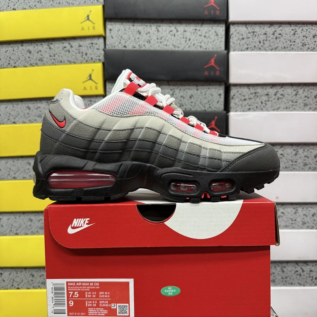 나이키 [WE] 에어 맥스 95 OG IM7410-001 201736 Nike Air Max 95 OG Big Bubble Solar Red