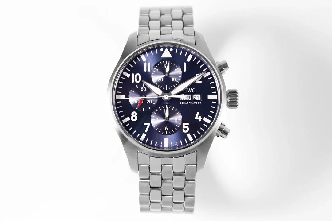 IWC 파일럿 크로노그래프 시계