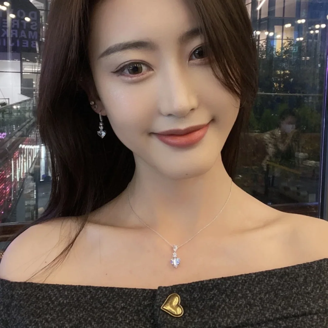 그라프 하트형 티어드롭 태슬 다이아몬드 목걸이 상세 이미지 2