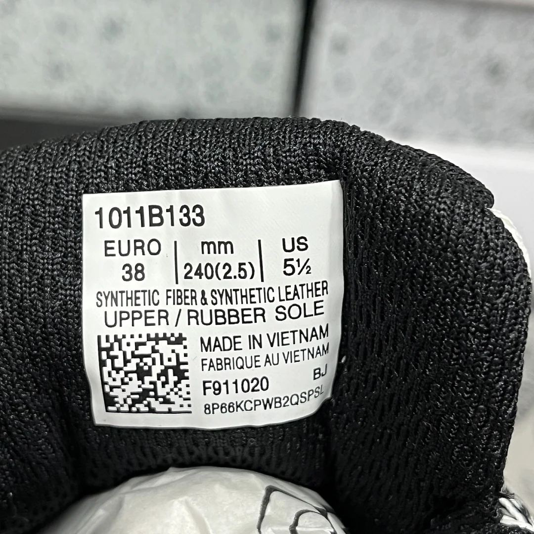 아식스 [XY] 젤 카하나 8 1011B133-100 200334 Asics Gel-Kahana 8 상세 이미지 3