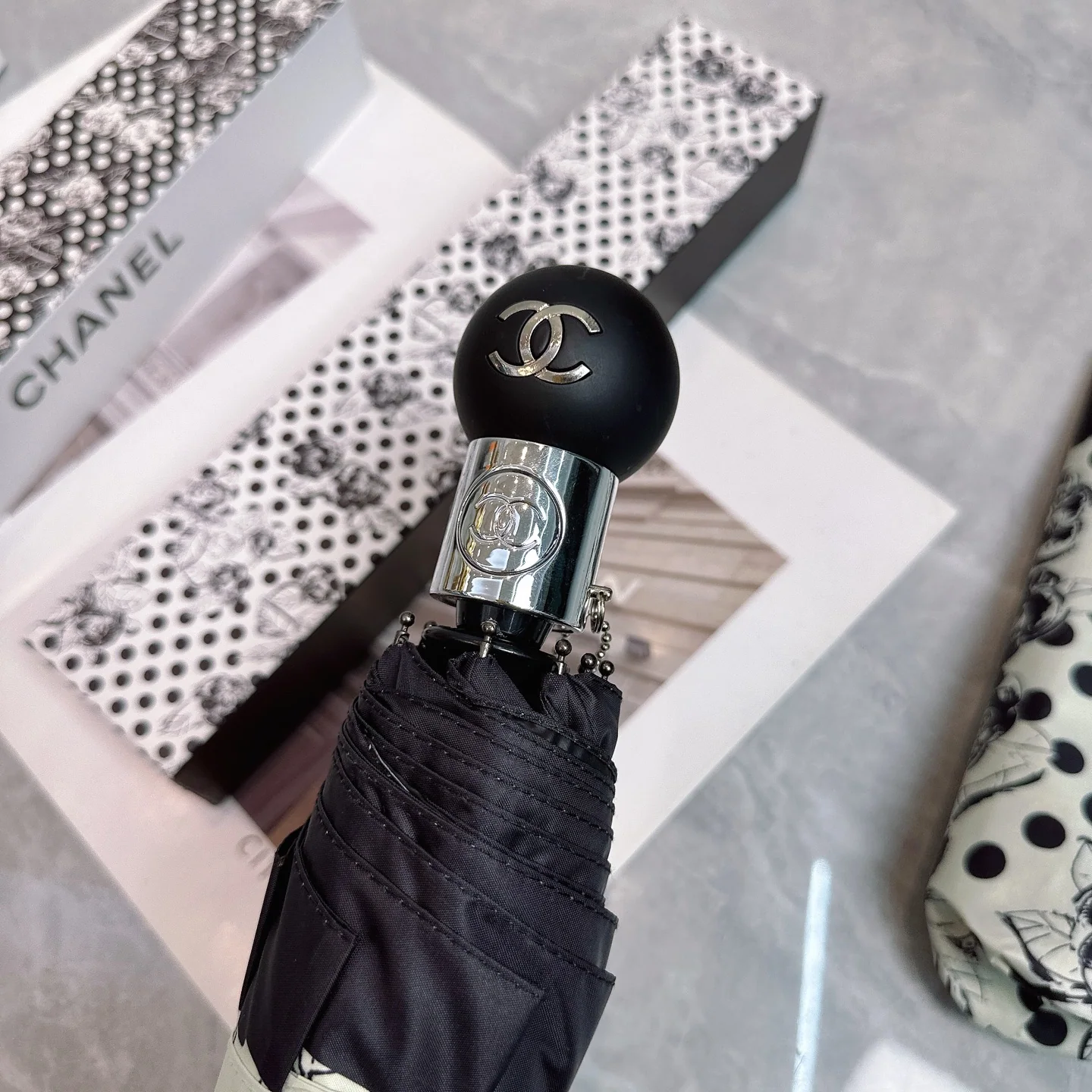 샤넬 우산 85352 Chanel Umbrella 상세 이미지 2