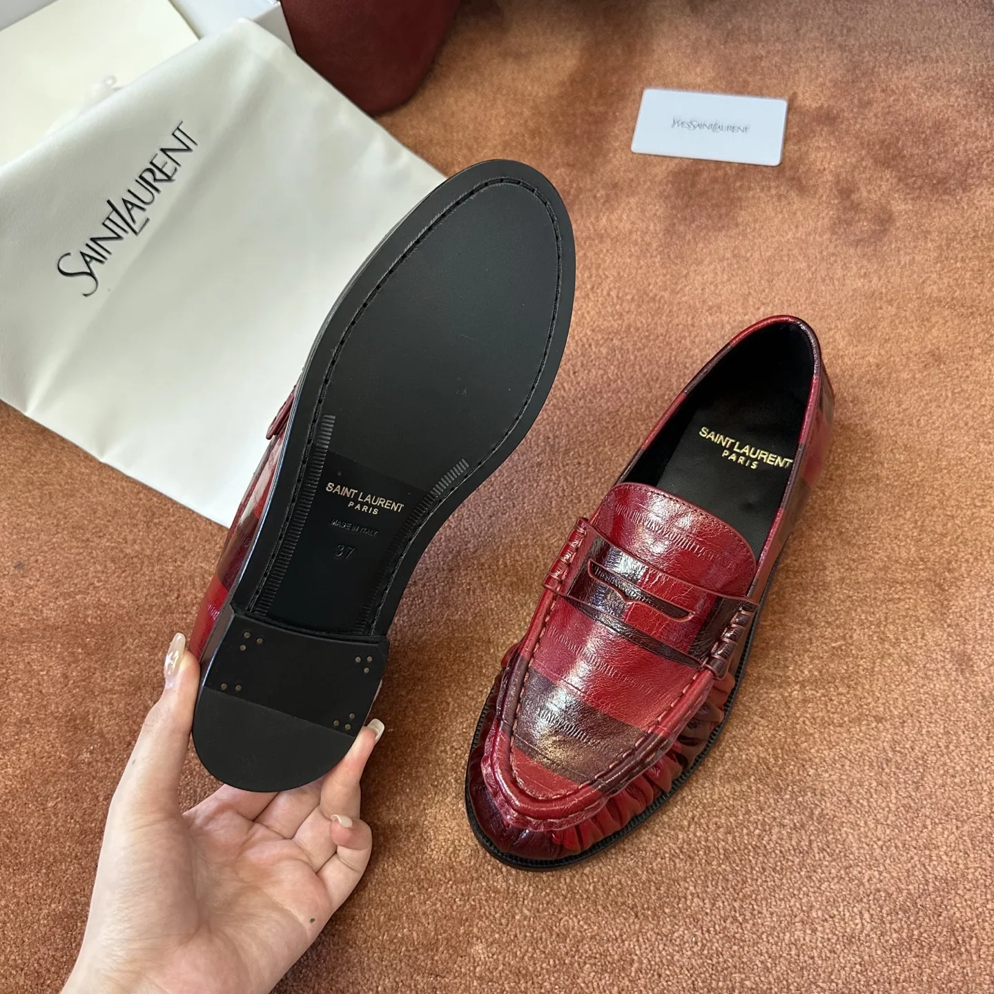 생로랑 YSL 앞코 덮인 장어가죽 뮬 로퍼 상세 이미지 8