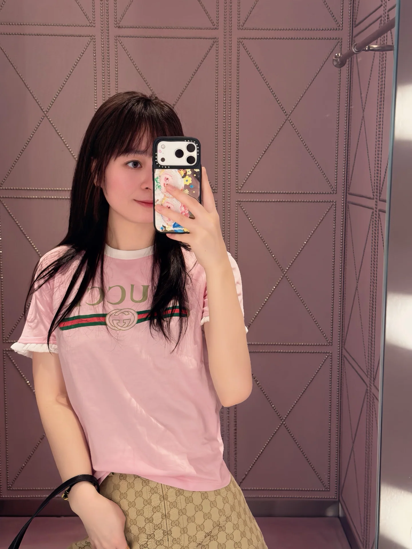 구찌 프린트 프릴 크루넥 반팔 티셔츠 상세 이미지 5