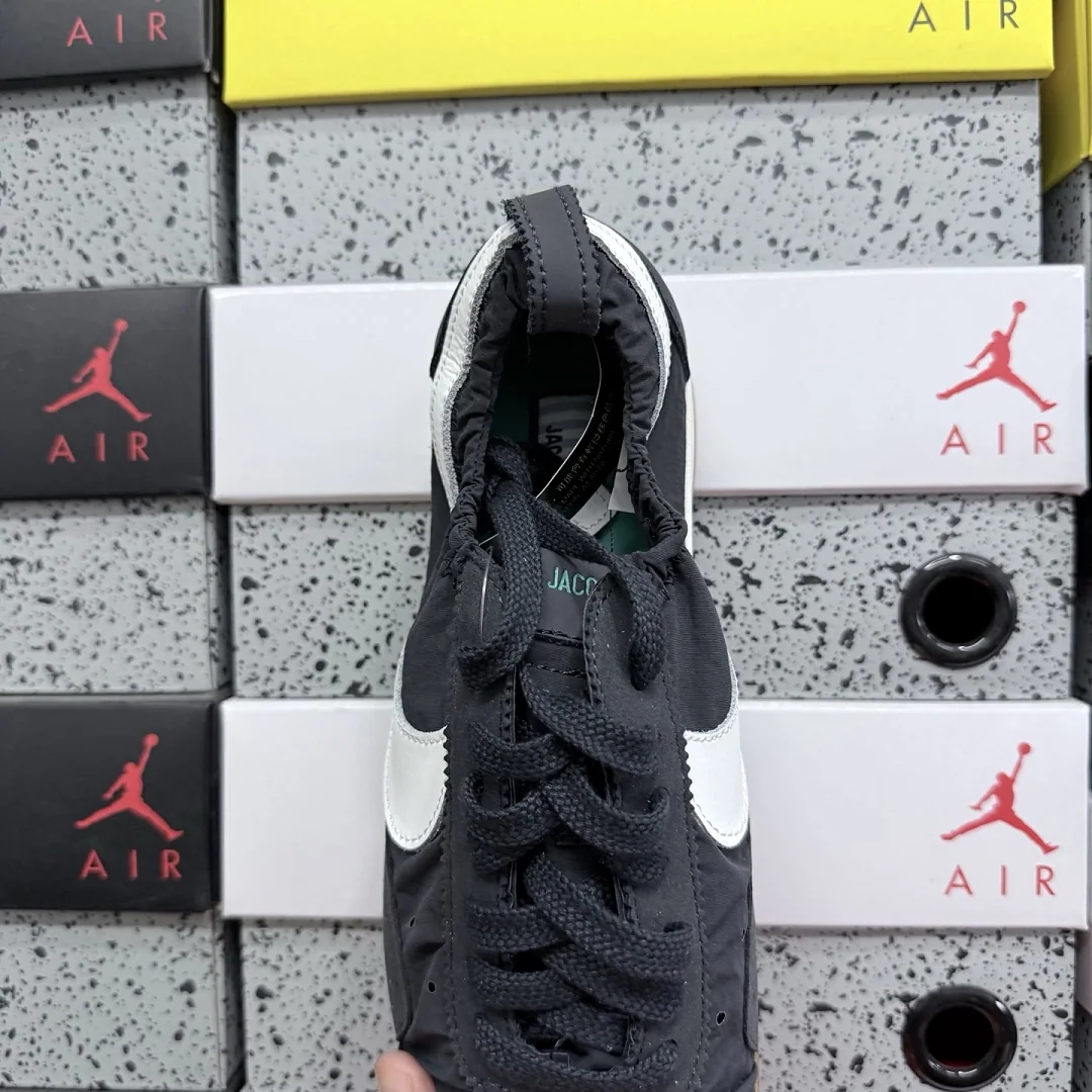 나이키 [GOD] HV8547-001 201599 Nike Moon Shoe SP Jacquemus Off Noir 상세 이미지 3
