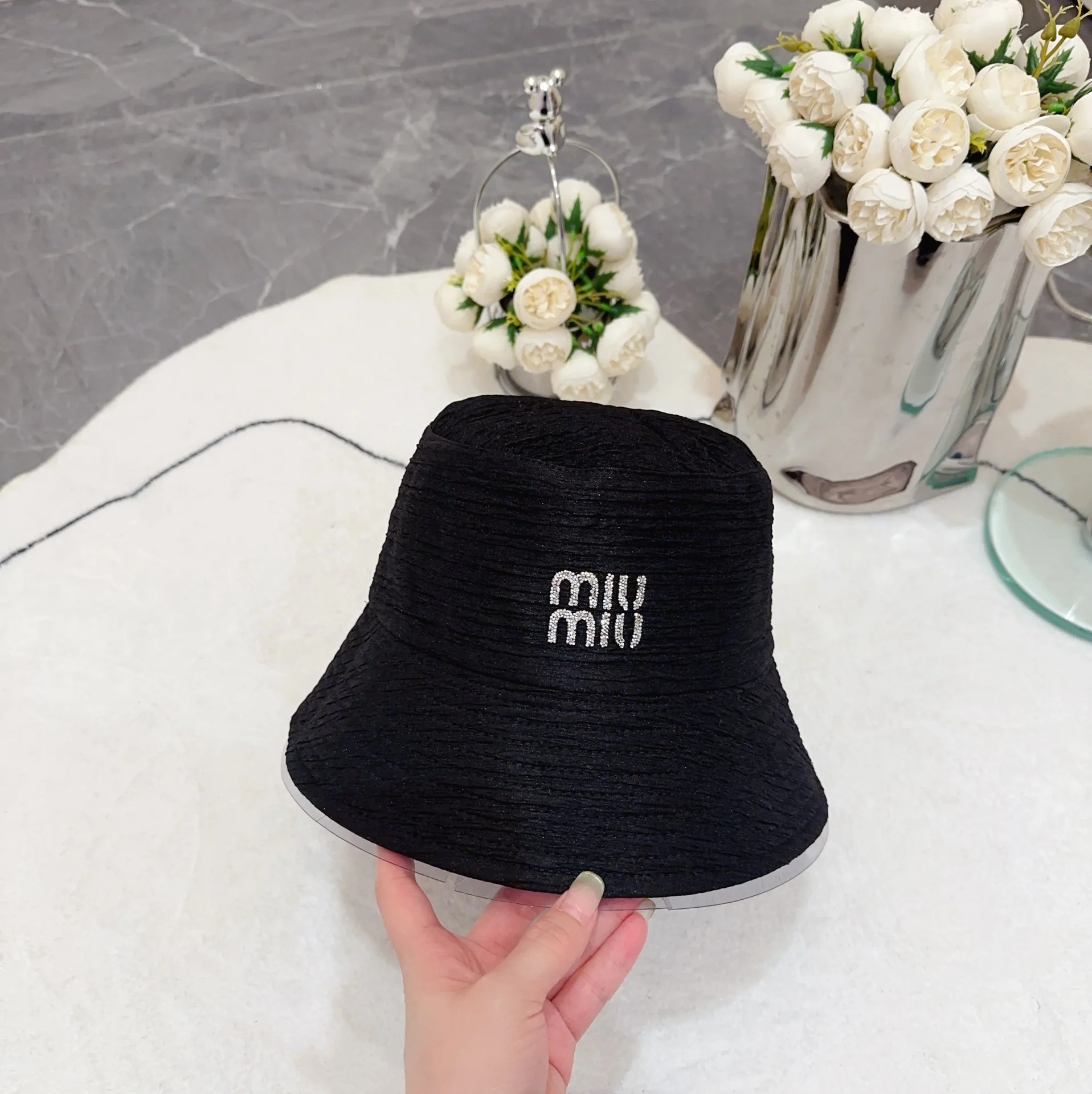 미우미우 모자 81093 Miu Miu Cap 상세 이미지 2