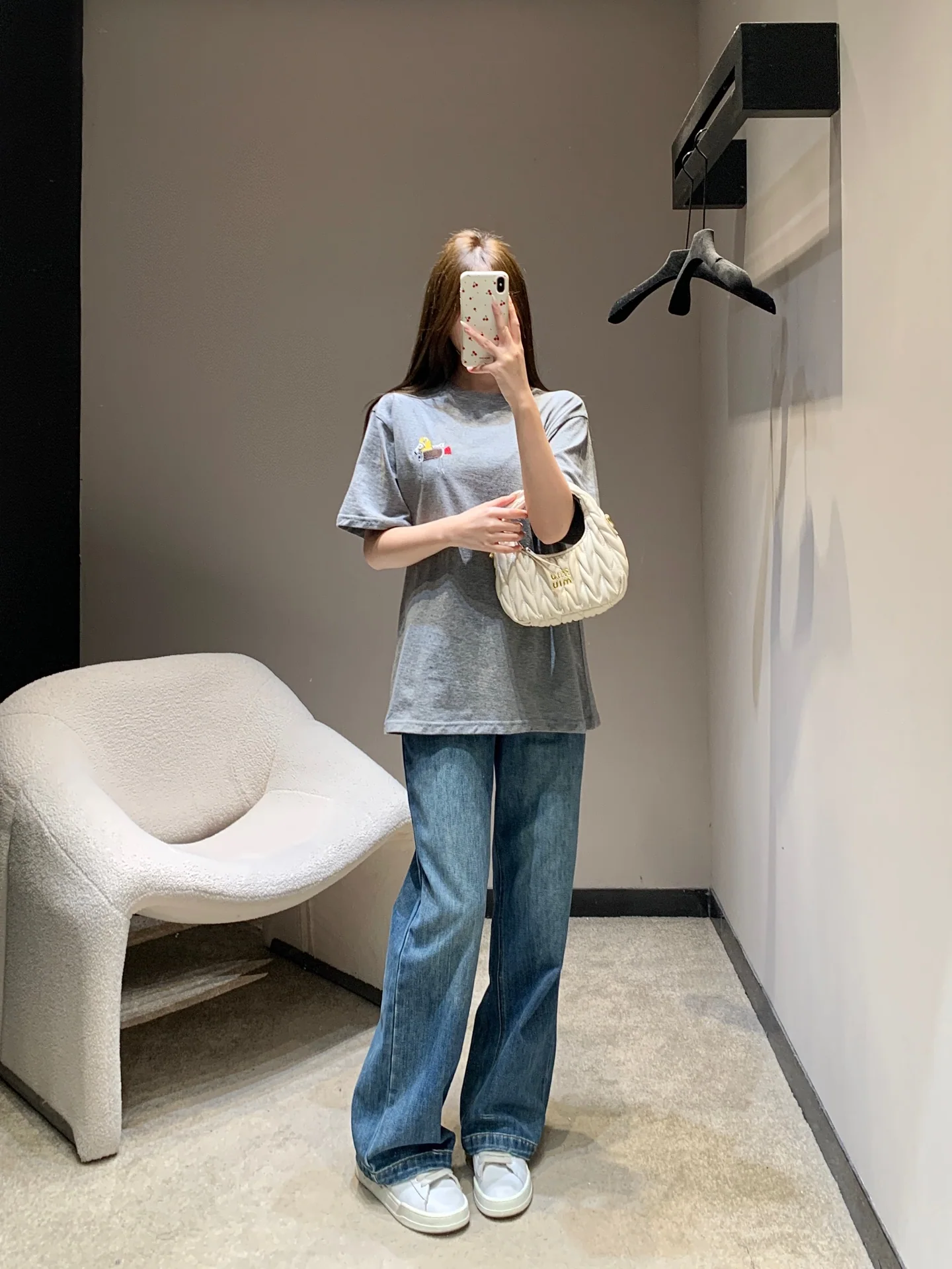 디올 포니 자수 그레이 크루넥 반팔 티셔츠 26 SS 상세 이미지 6