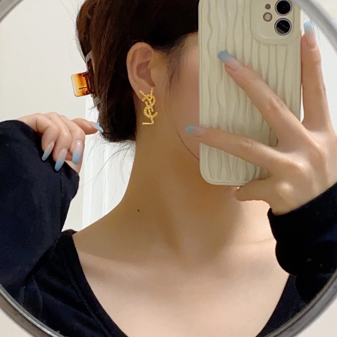 생로랑 골드 스터드 귀걸이 상세 이미지 1