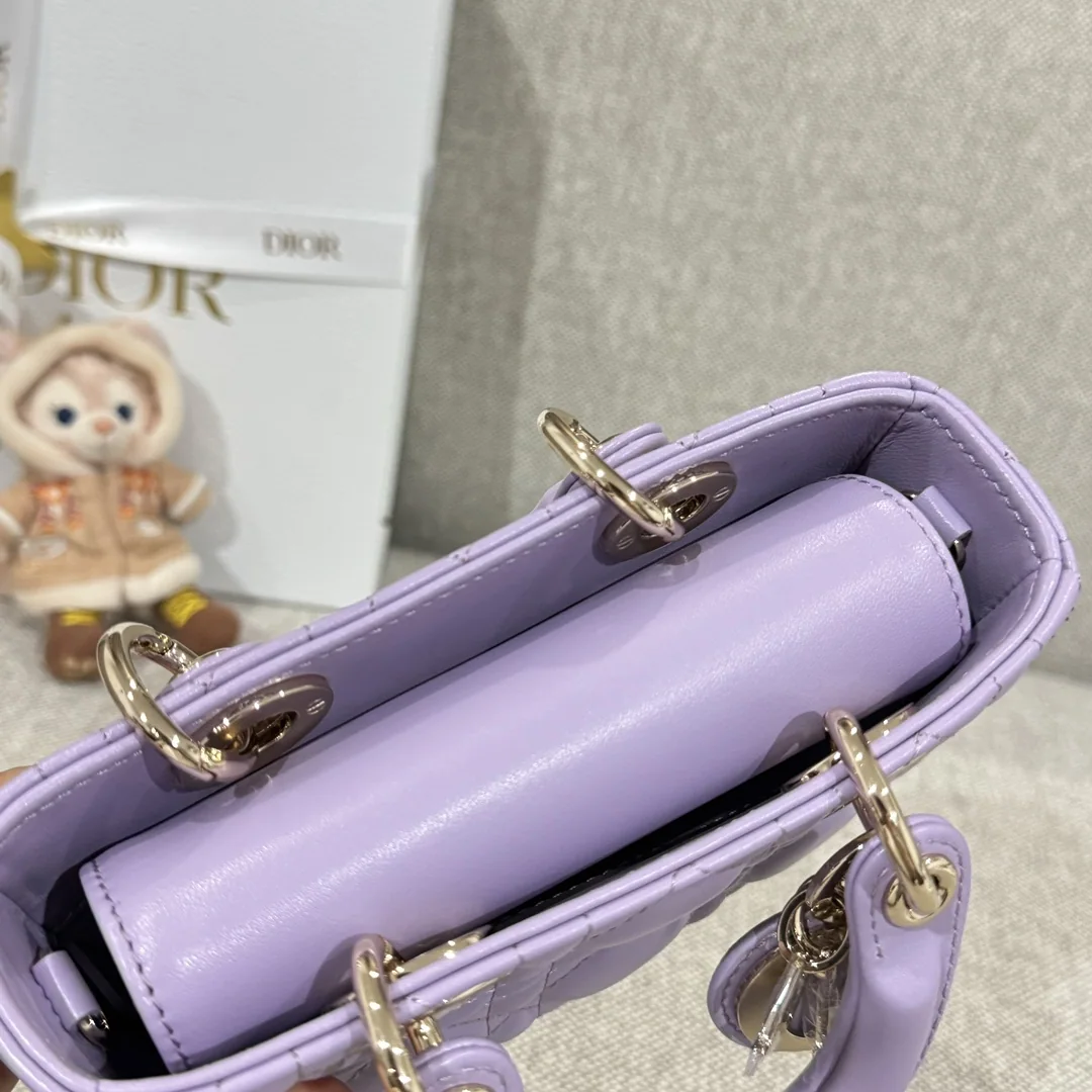 디올 슈퍼 미니 라일락 퍼플 가방 상세 이미지 5
