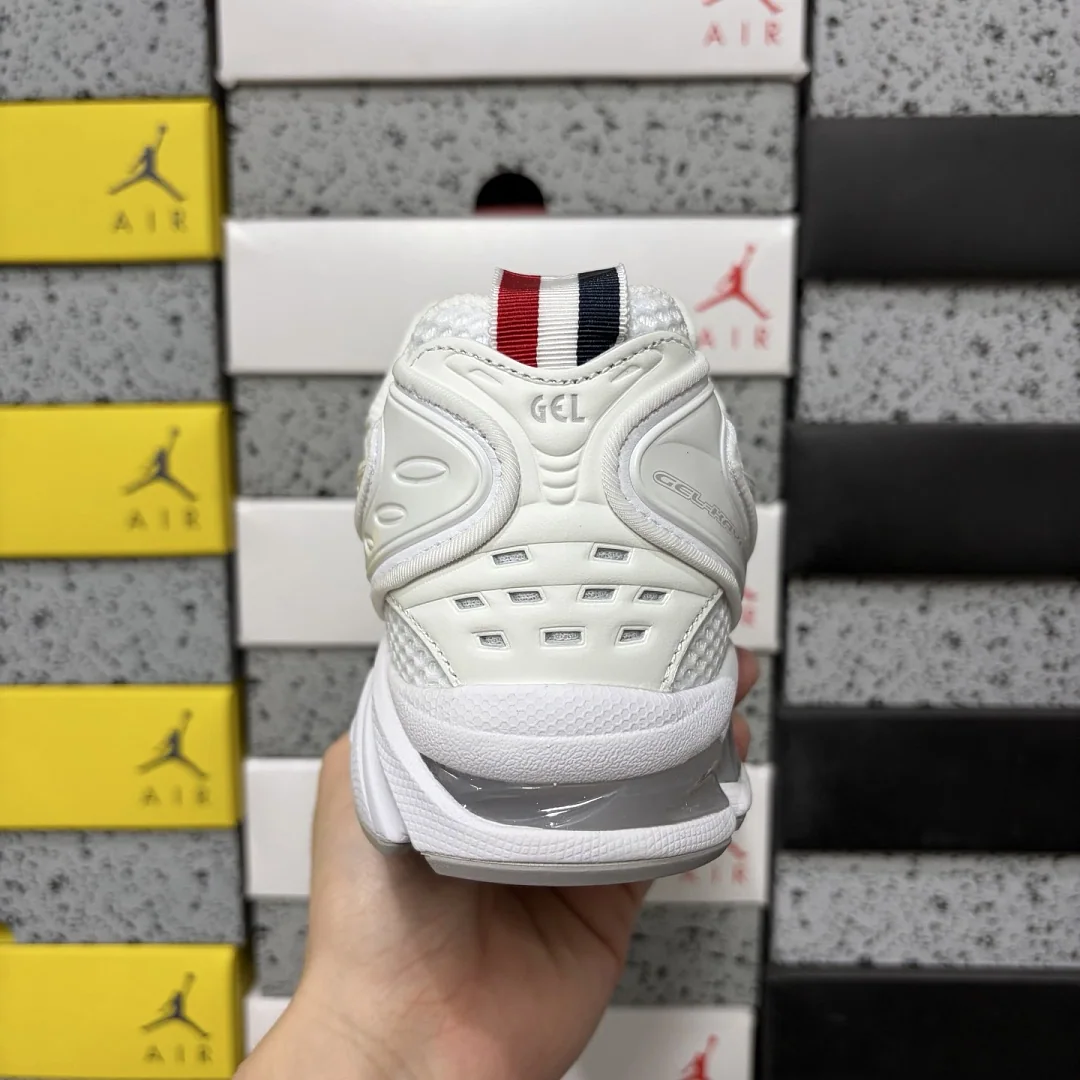 아식스 [ZC] 젤 카야노 14 1203B291-100 200458 Asics Gel-Kayano 14 Thom Browne White 상세 이미지 8
