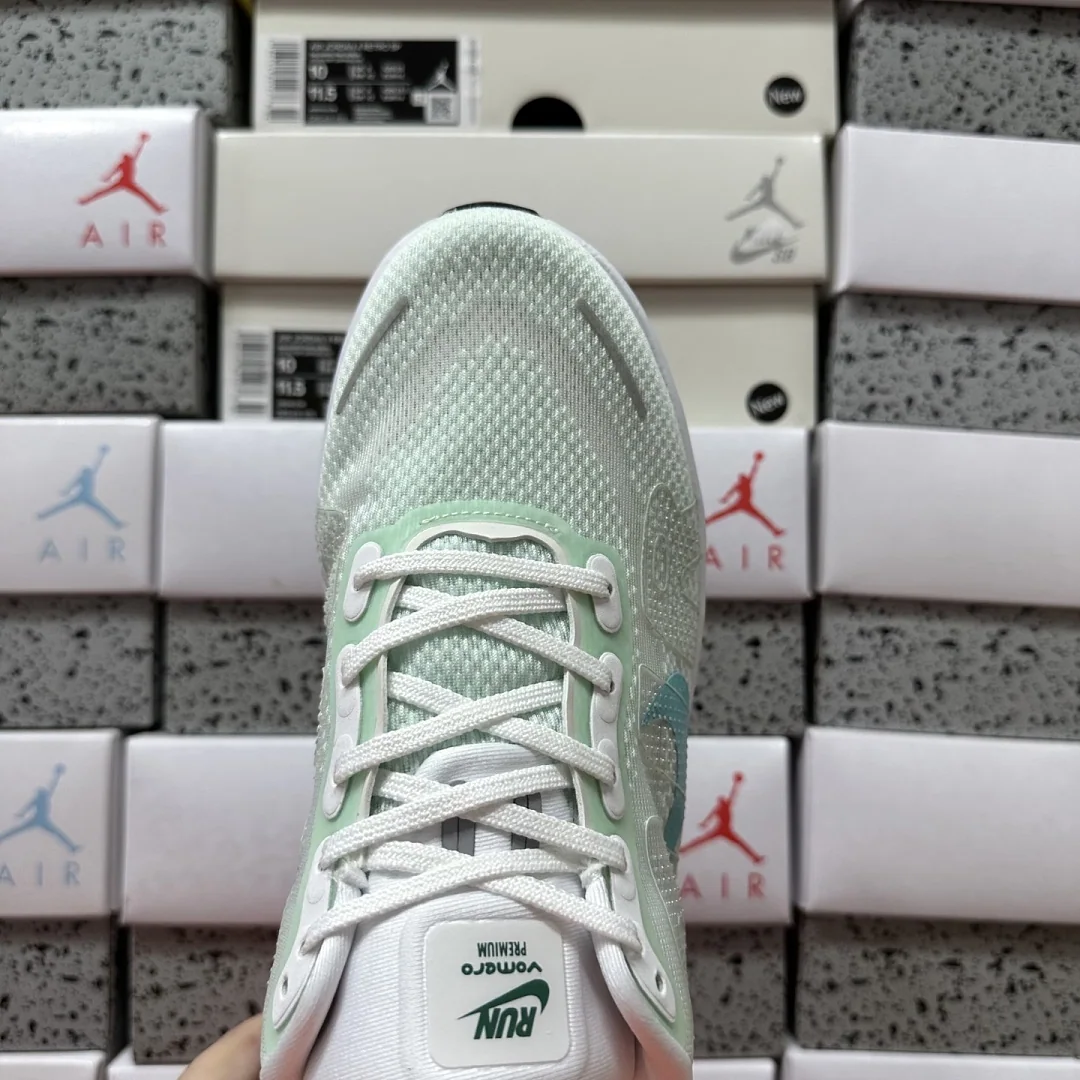 나이키 [5A] 보메로 프리미엄 블루 HQ2050-983 201628 Nike Vomero Premium 상세 이미지 4
