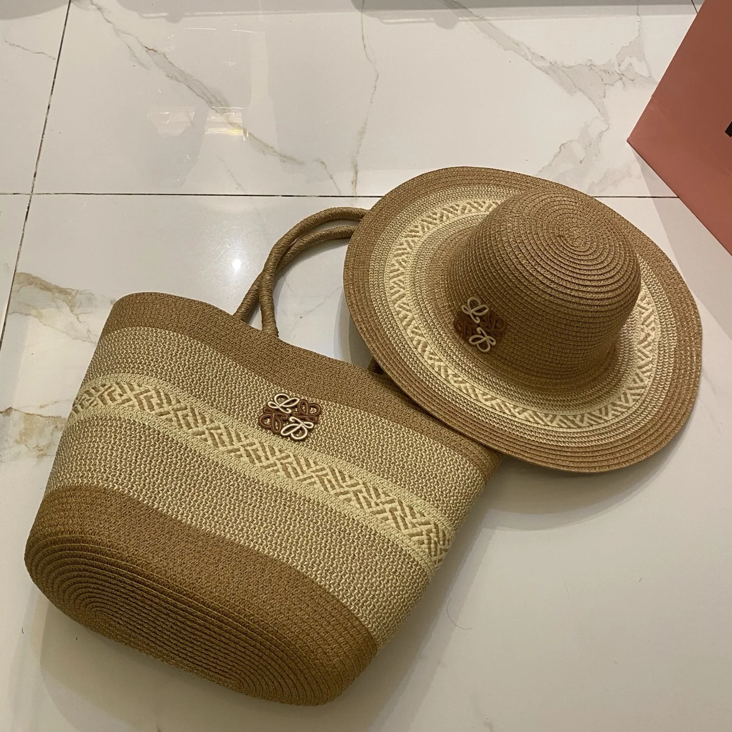 로에베 챙 넓은 비치햇 모자 상세 이미지 2
