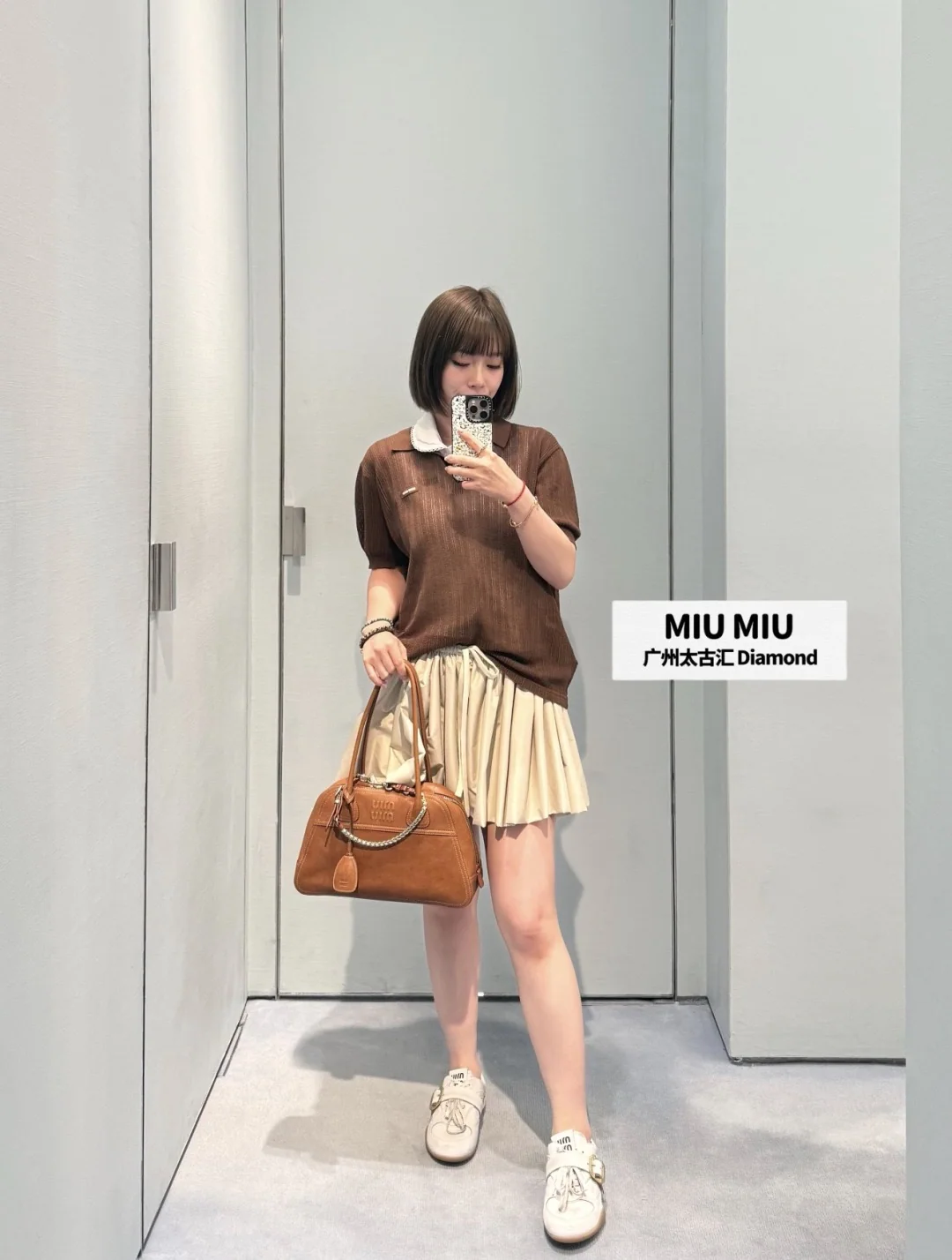 미우미우 진주버튼 카라 반팔 티셔츠 상세 이미지 5