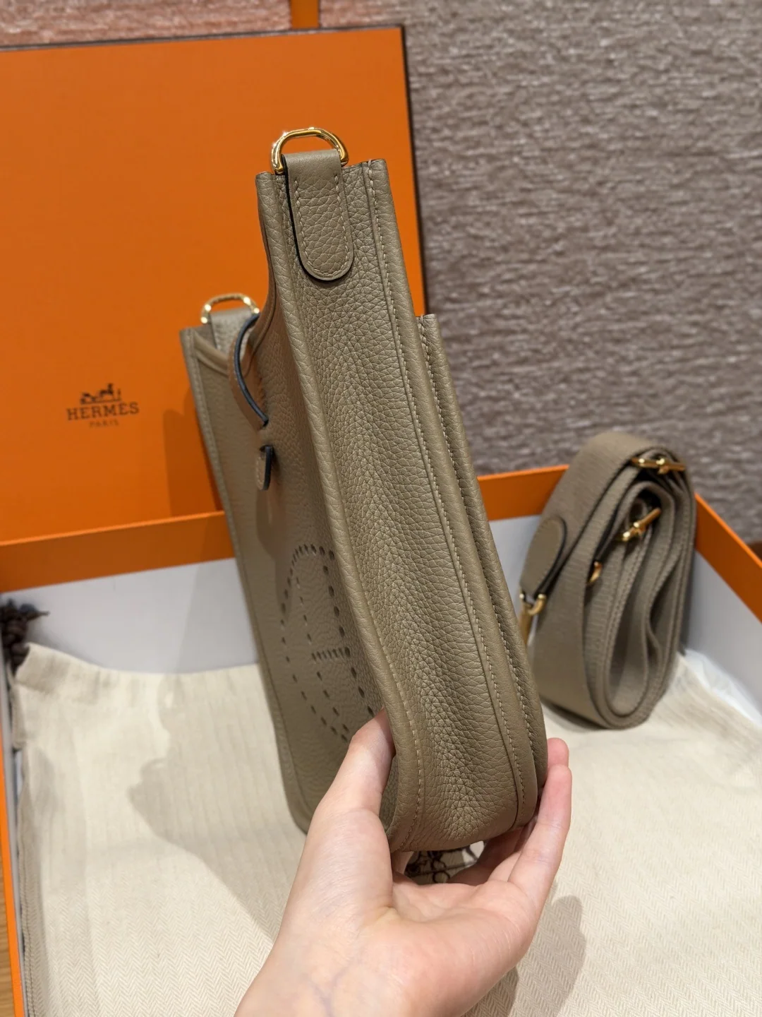 에르메스 에블린 스몰 숄더백 23 cm 상세 이미지 3