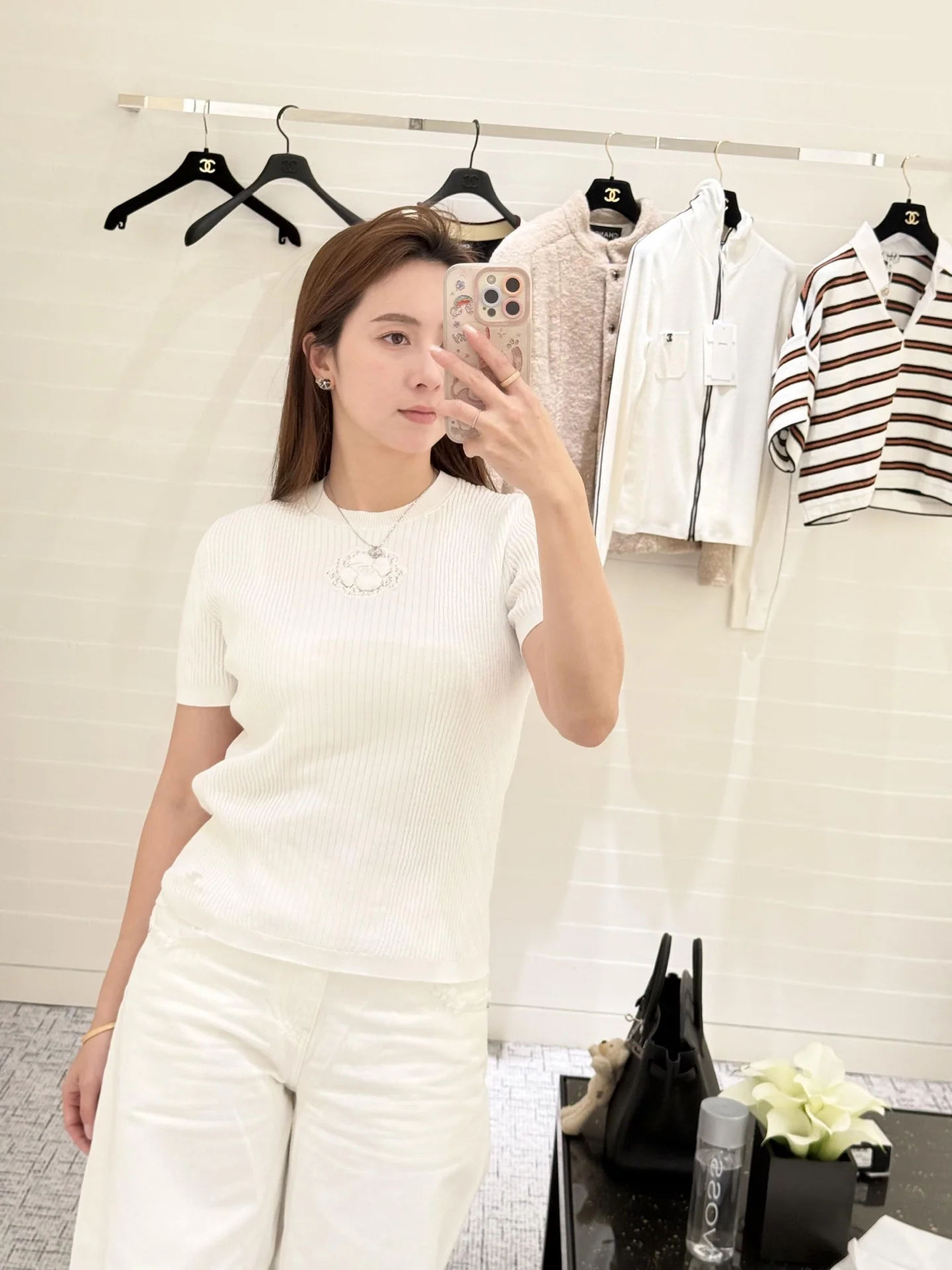 샤넬 까멜리아 자카드 슬림핏 반팔 니트 탑 5920 상세 이미지 1