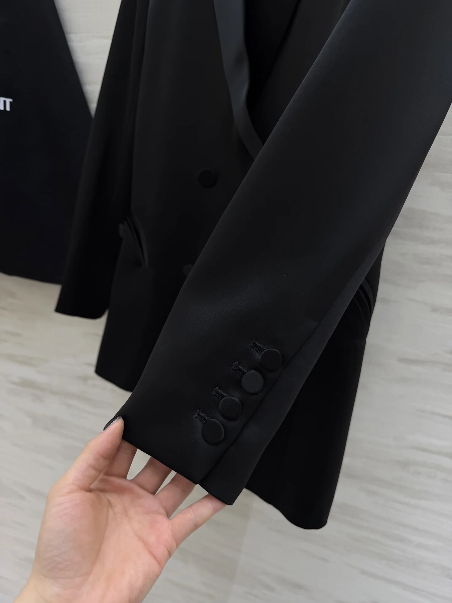 생로랑 아세테이트 새틴 더블 브레스티드 여성 자켓 상세 이미지 8