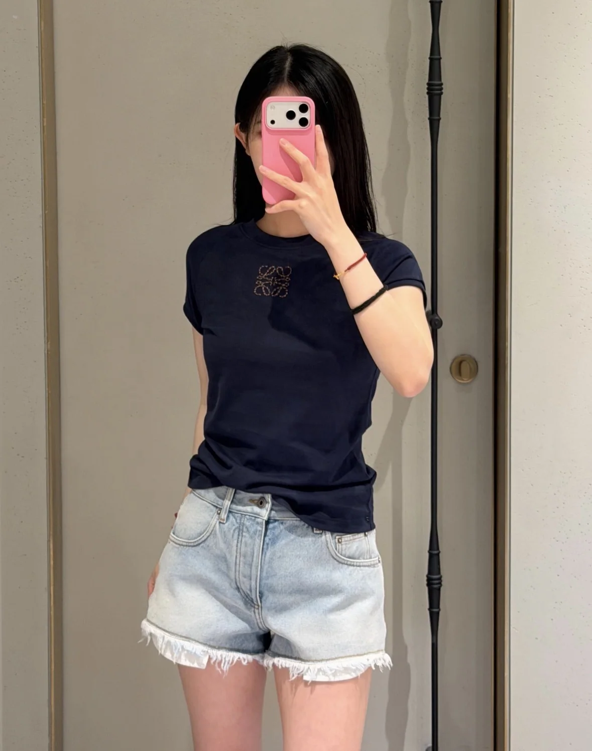 로에베 자수 로고 래글런 반팔 티셔츠 상세 이미지 6