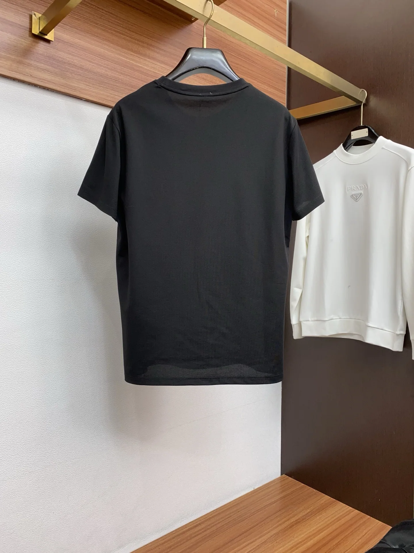 로에베 남성 반팔 26SS 상세 이미지 10