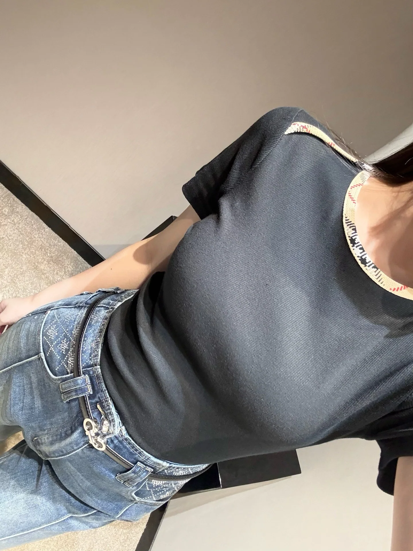 버버리 체크 패치워크 크루넥 여성 반팔 니트 상세 이미지 5