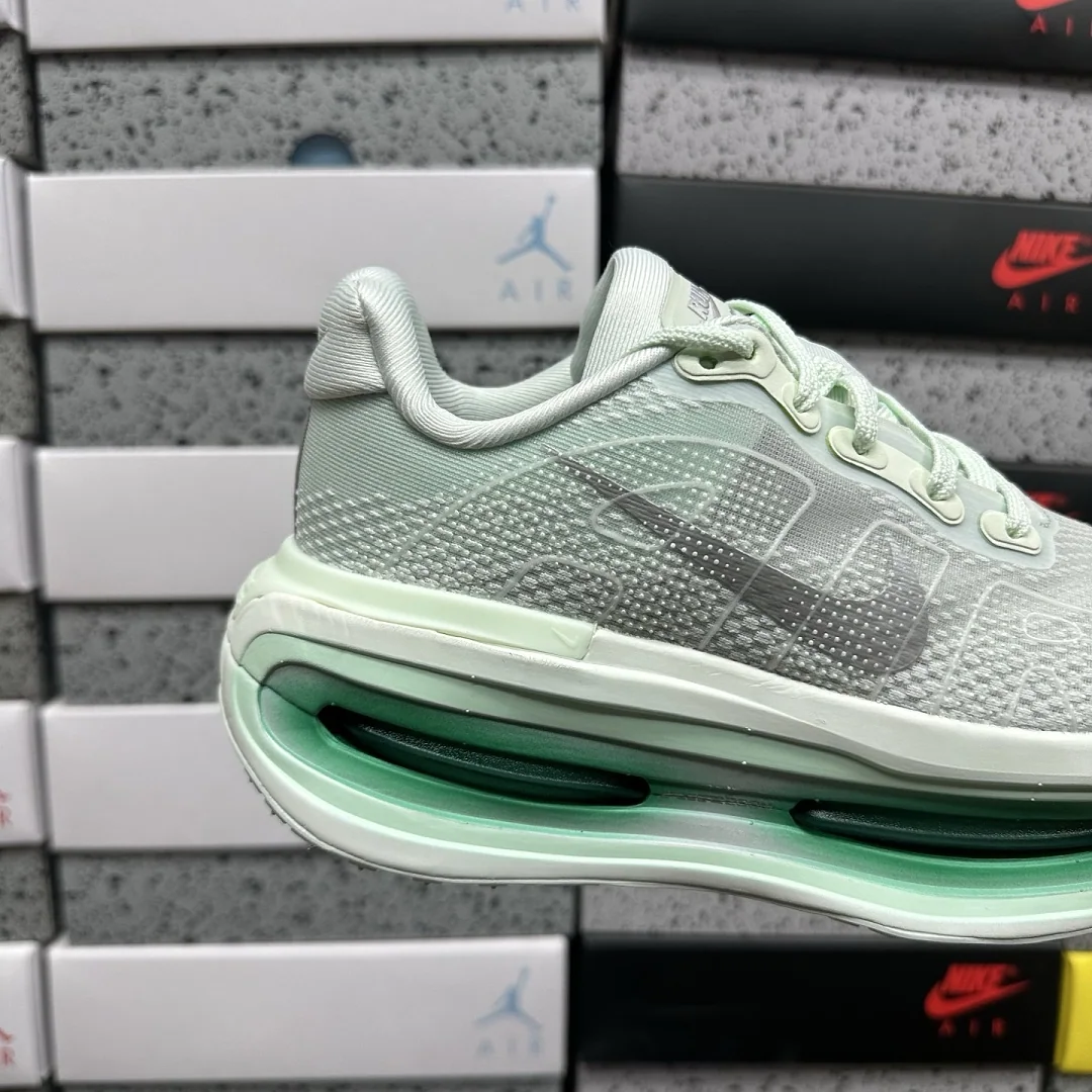 나이키 [M] 보메로 프리미엄 HM5973-300 201721 Nike Vomero Premium Barely Green 상세 이미지 6