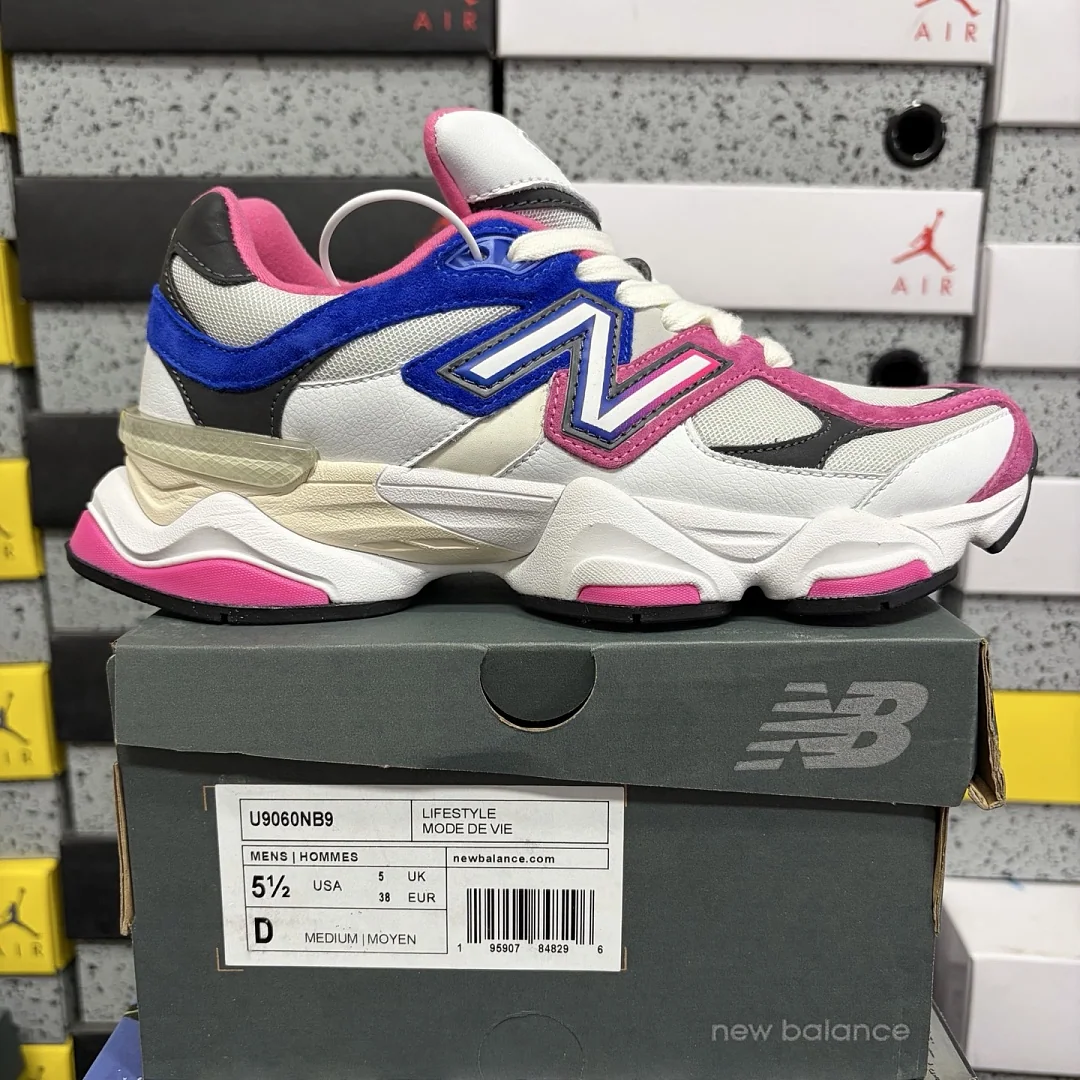뉴발란스 [C] 9060 화이트 핑크 블루 U9060NB9 202082 New Balance 9060