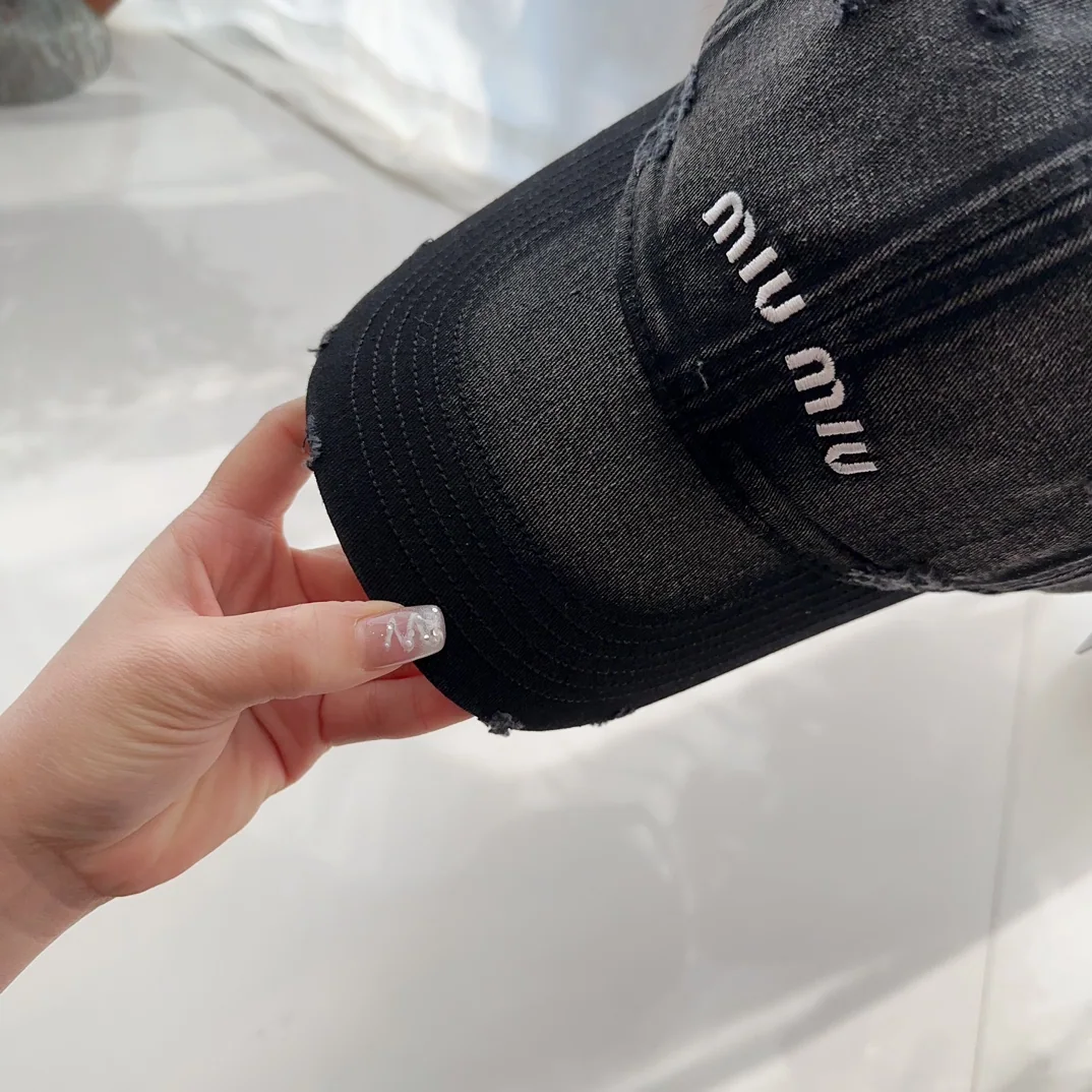 미우미우 모자 81066 Miu Miu Cap 상세 이미지 5