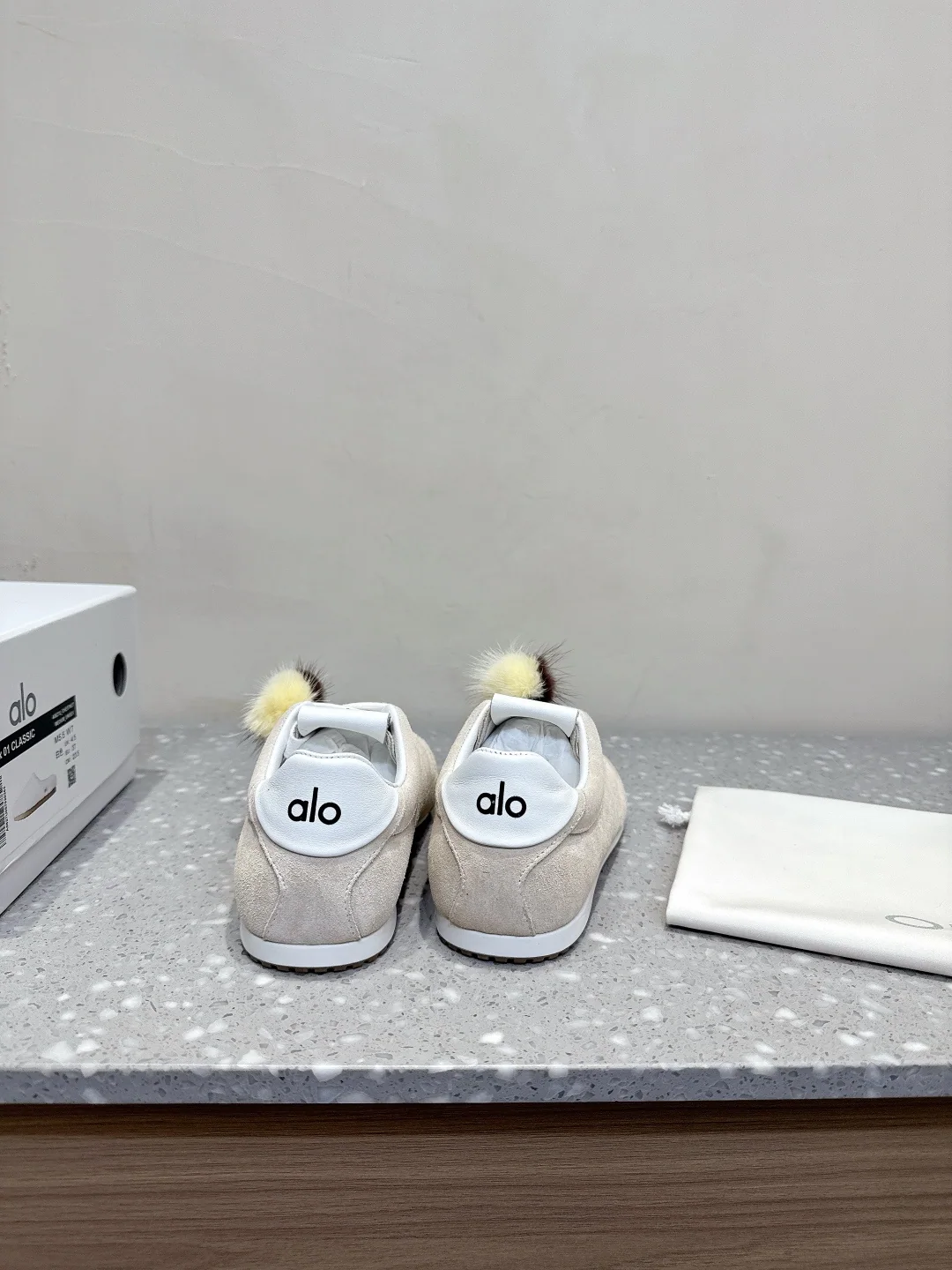 알로 선셋 레이스업 가죽 운동화 상세 이미지 6