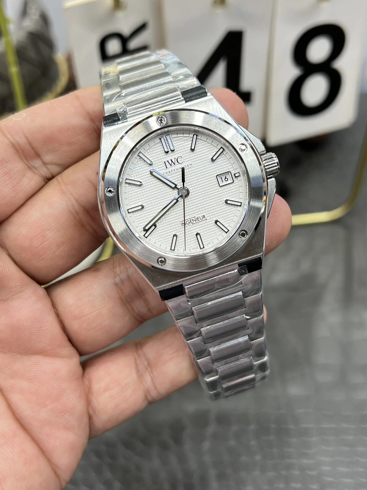 IWC 인제니어 자동 시계 상세 이미지 2