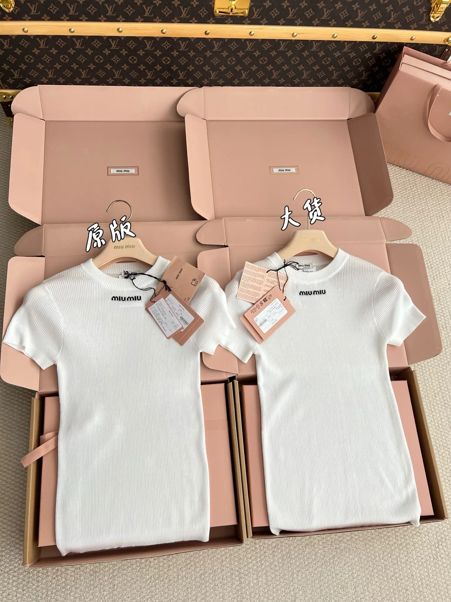 미우미우 여성 반팔 티셔츠 상세 이미지 2
