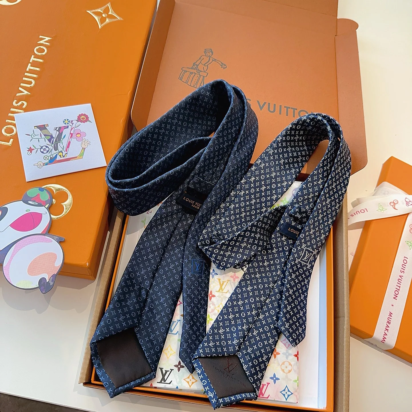 루이비통 모노그램 자카드 실크 넥타이 상세 이미지 2