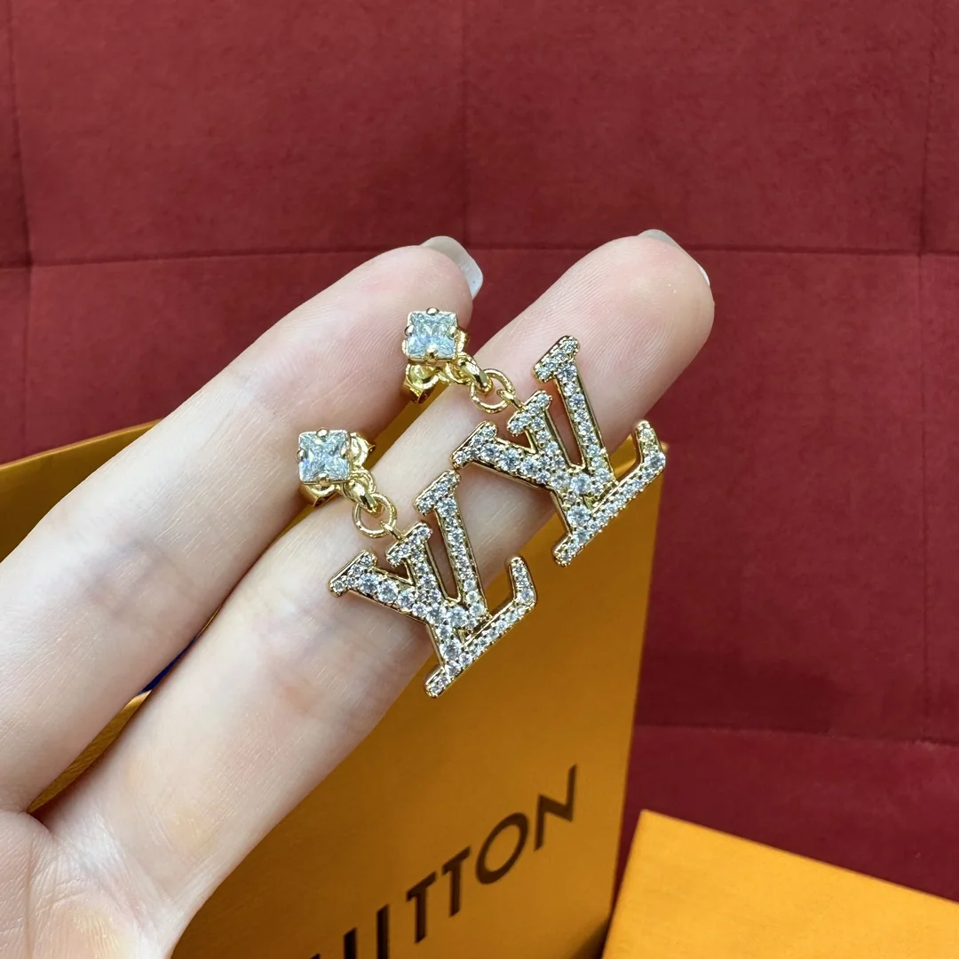 루이비통 스몰 스퀘어 다이아몬드 레터 귀걸이 178779