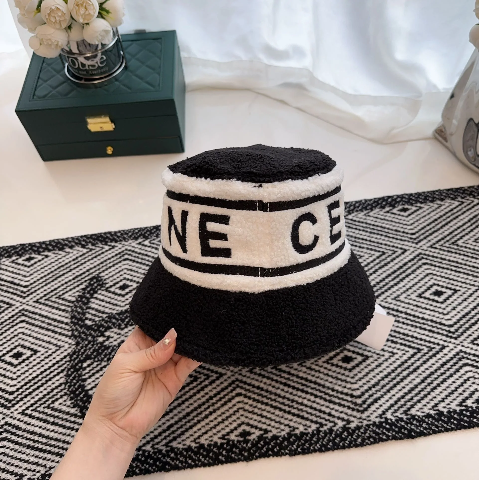 셀린느 모자 84269 Celine Cap 상세 이미지 9