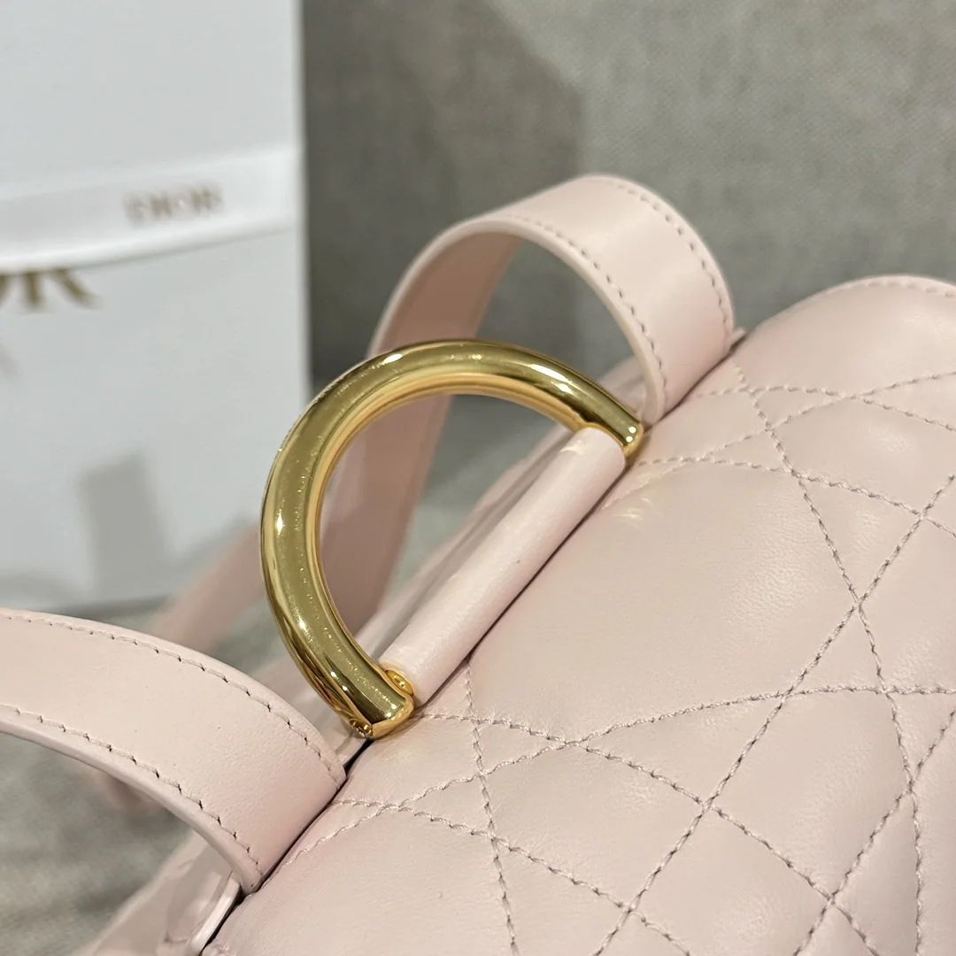디올 핑크 램스킨 백팩 상세 이미지 4