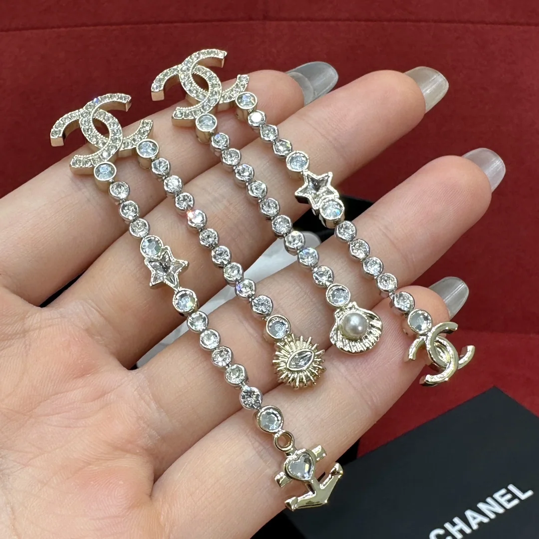 샤넬 더블 C 오션 라인스톤 태슬 귀걸이 178722