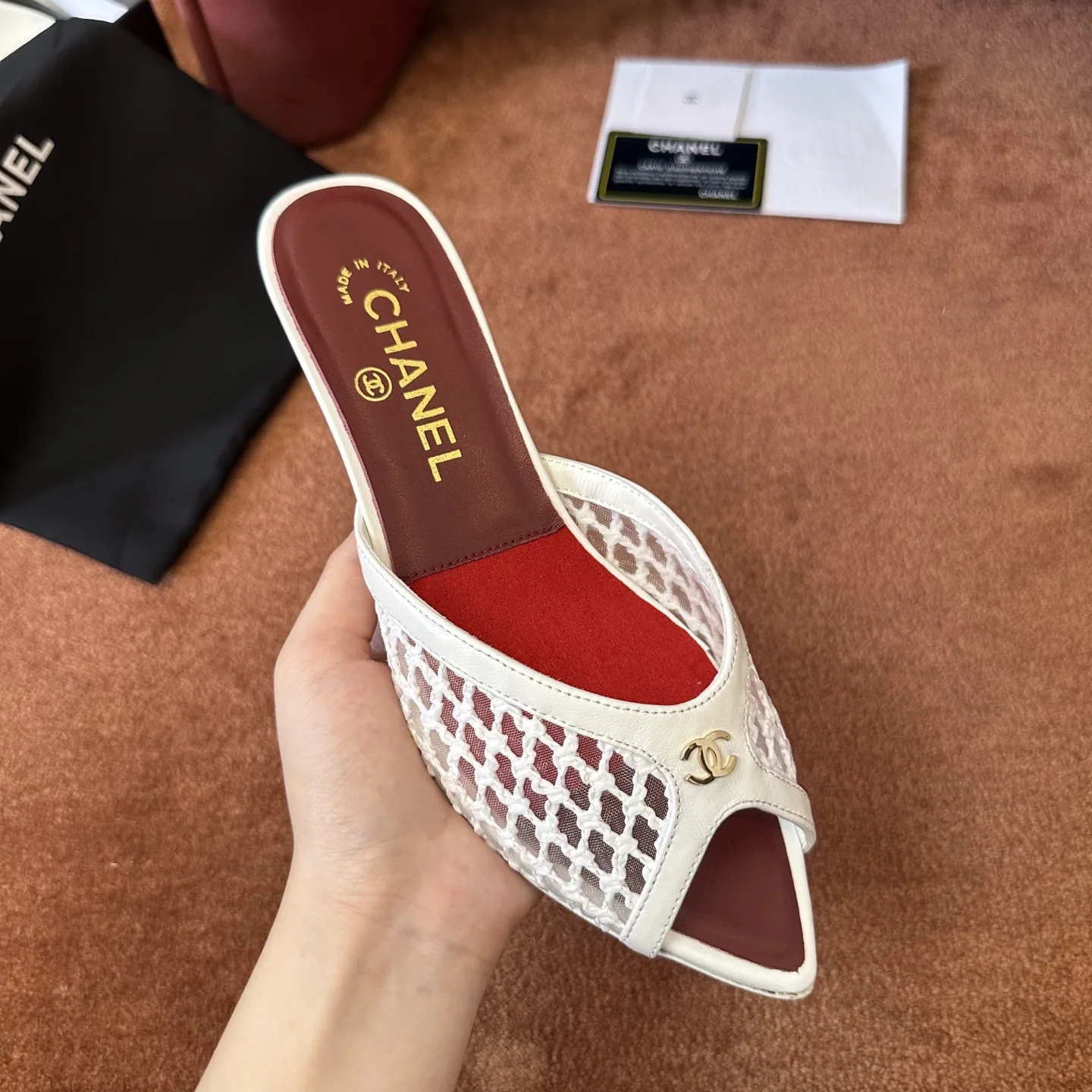 샤넬 더블 C 로고 플랫 슈즈 상세 이미지 3