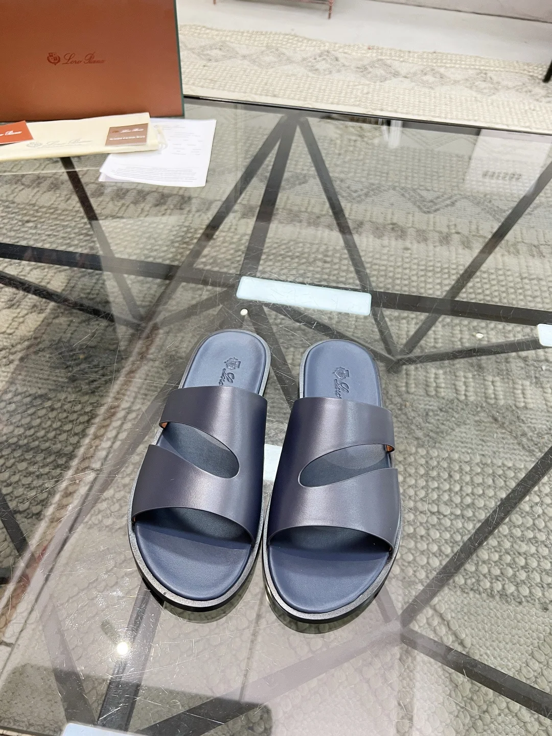 로로피아나 이탈리아 수입 소가죽 슬리퍼 상세 이미지 3