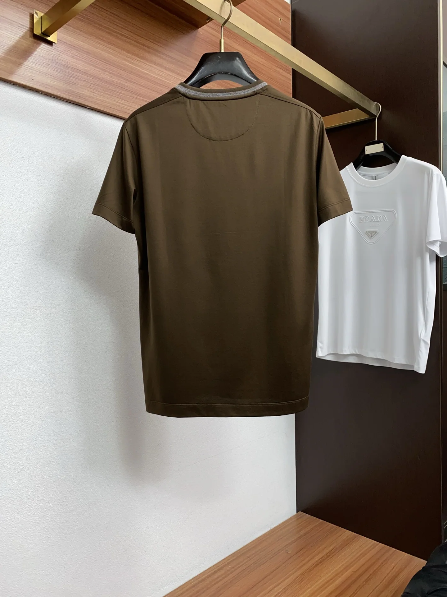 브루넬로쿠치넬리 남성 라운드넥 반팔 티셔츠 상세 이미지 10