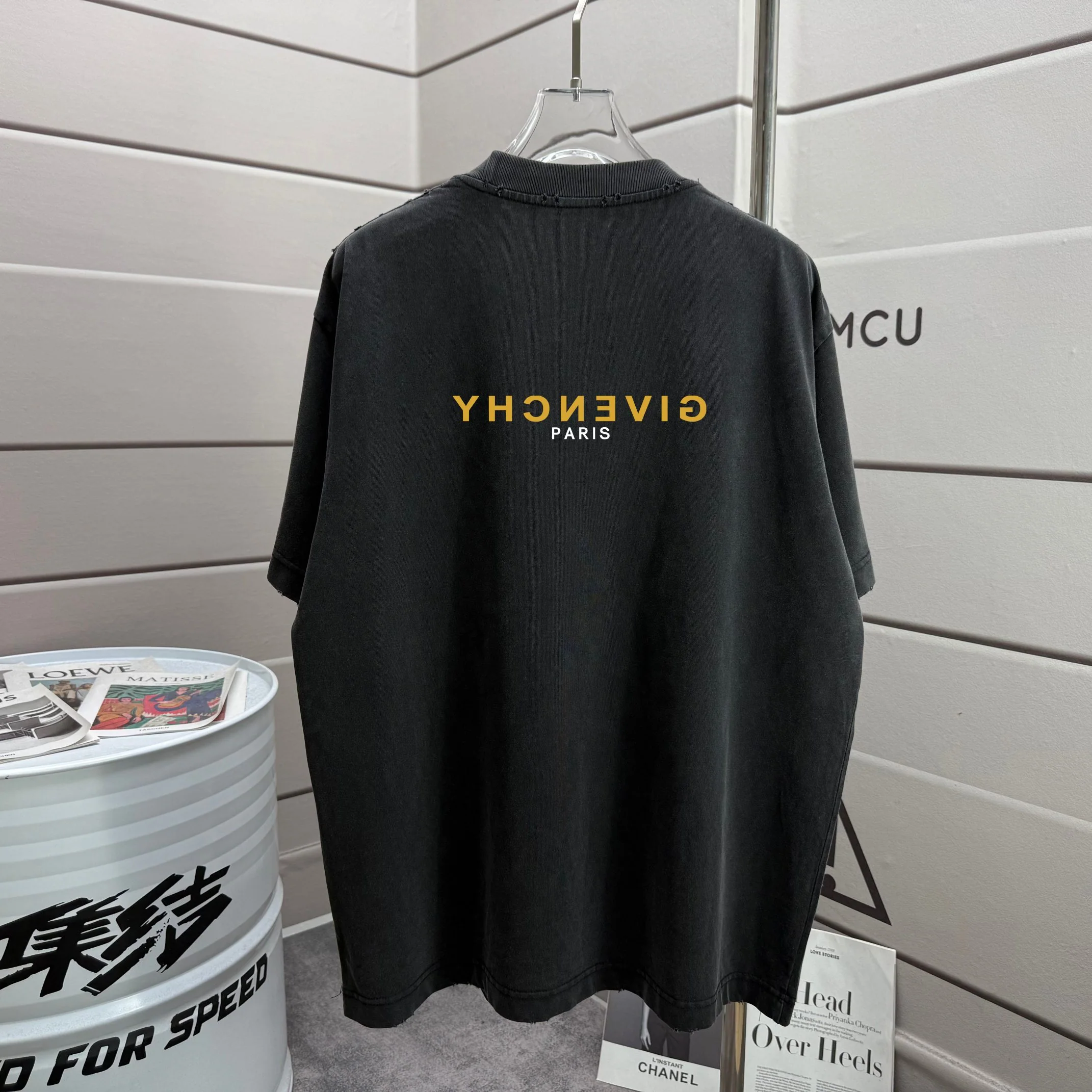 지방시 워싱 데미지 크루넥 반팔 티셔츠 상세 이미지 2