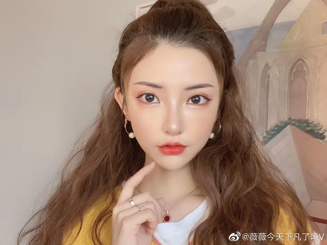 불가리 블랙&화이트 리버시블 목걸이 상세 이미지 3