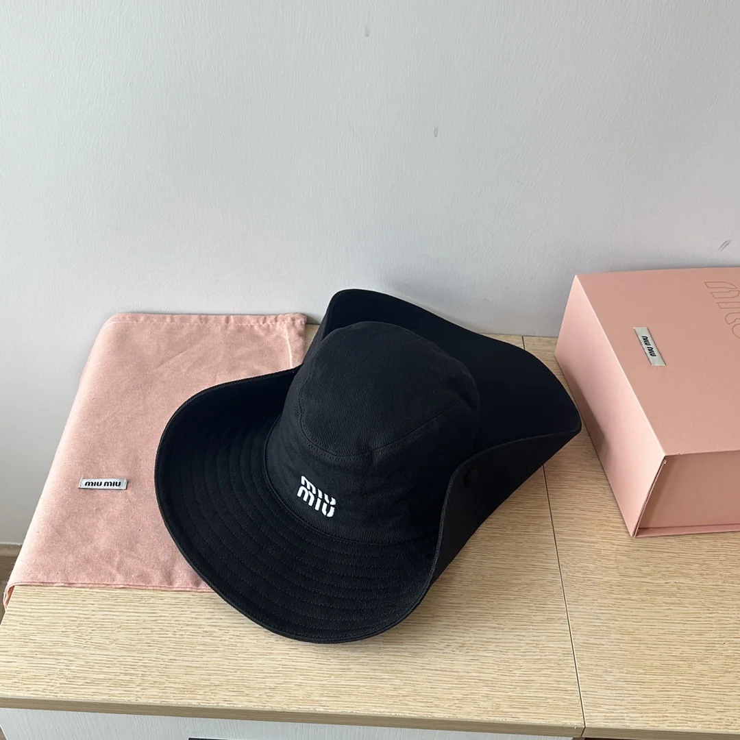 미우미우 자외선 차단 버킷햇 상세 이미지 2