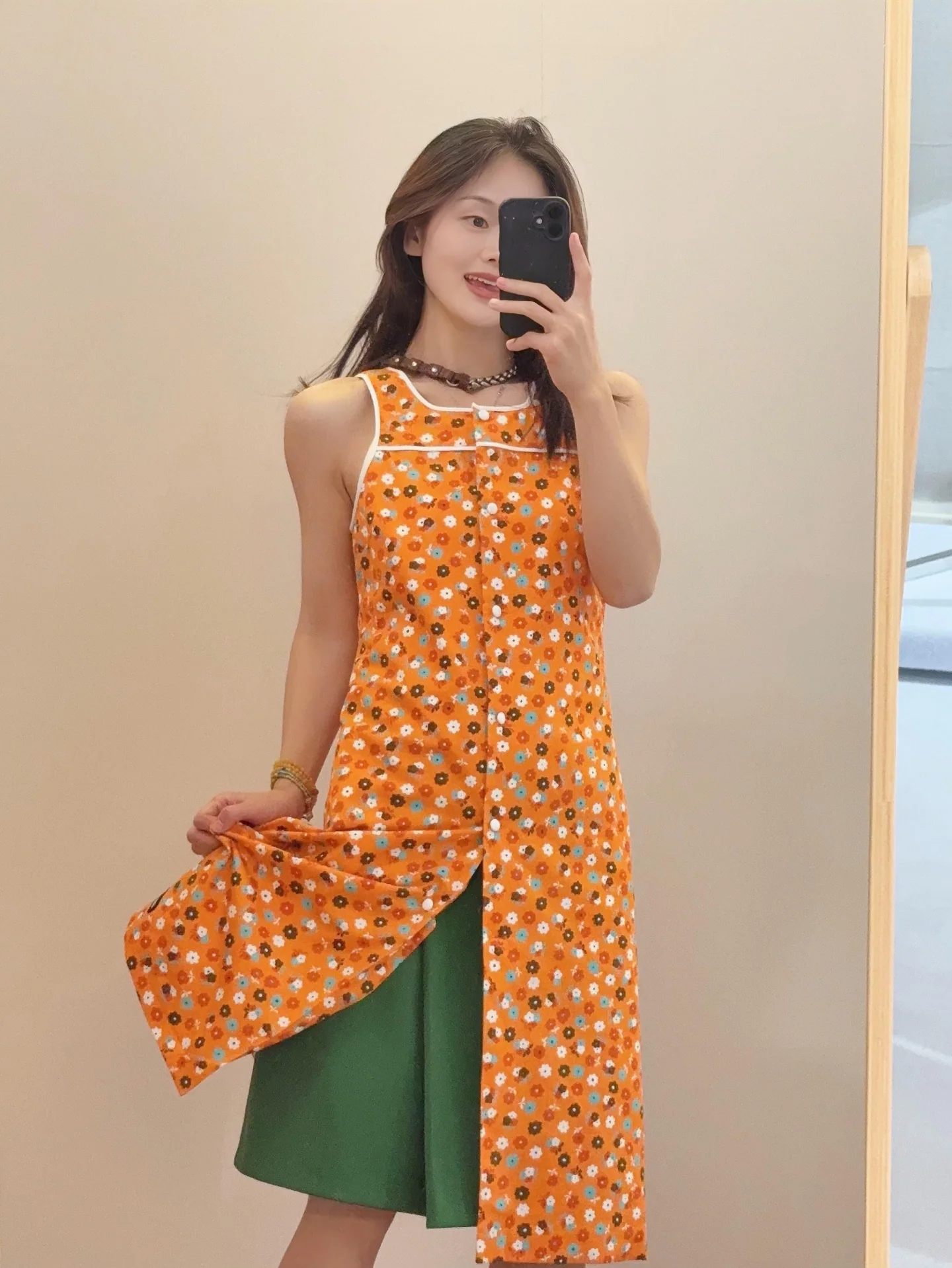 미우미우 플라워 프린트 민소매 원피스 2026 SS 상세 이미지 6